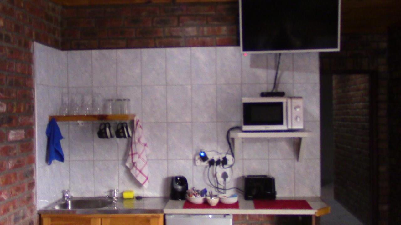 30m² 1 slaapkamer, 1 privé badkamer Appartement in Bluewater Bay Port Elizabeth Buitenkant foto