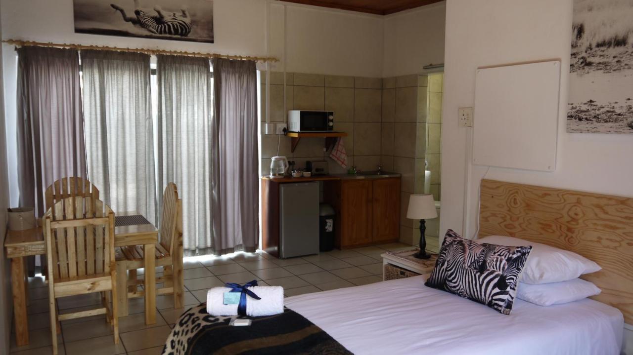 30m² 1 slaapkamer, 1 privé badkamer Appartement in Bluewater Bay Port Elizabeth Buitenkant foto