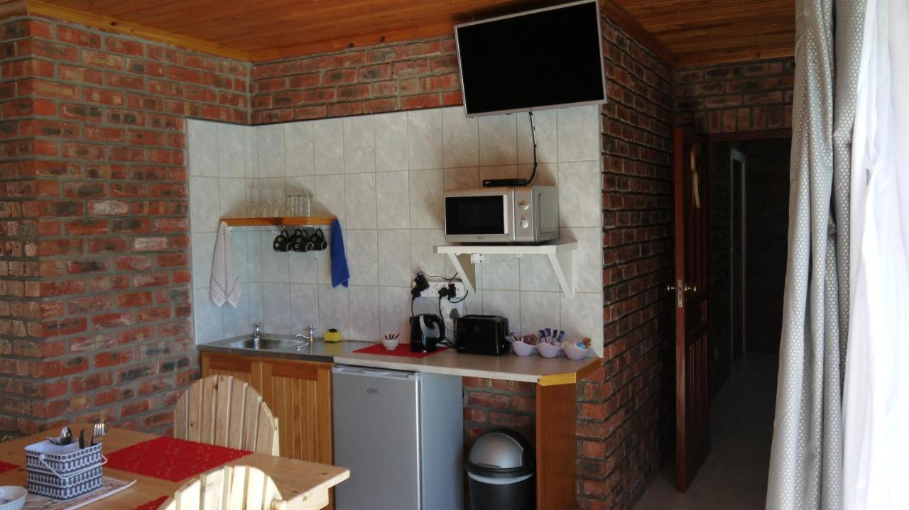 30m² 1 slaapkamer, 1 privé badkamer Appartement in Bluewater Bay Port Elizabeth Buitenkant foto