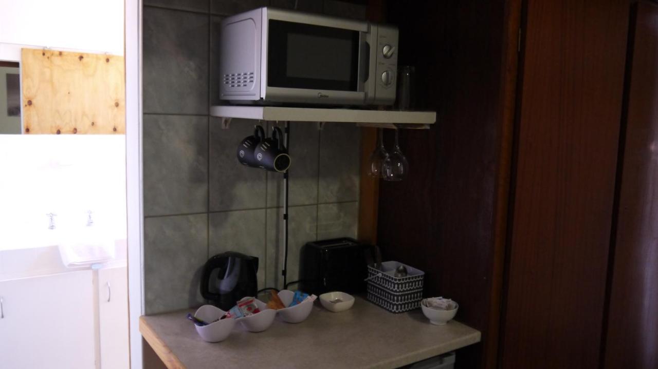 30m² 1 slaapkamer, 1 privé badkamer Appartement in Bluewater Bay Port Elizabeth Buitenkant foto