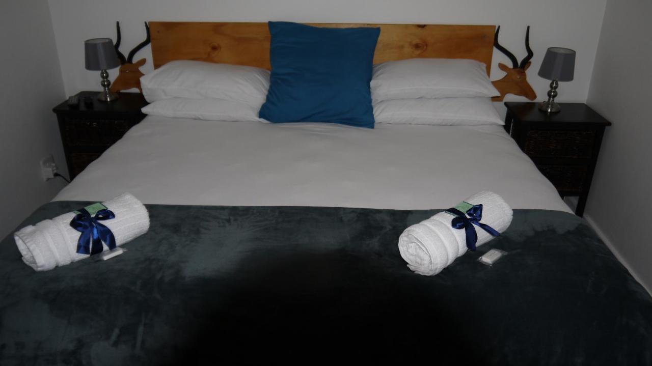 30m² 1 slaapkamer, 1 privé badkamer Appartement in Bluewater Bay Port Elizabeth Buitenkant foto