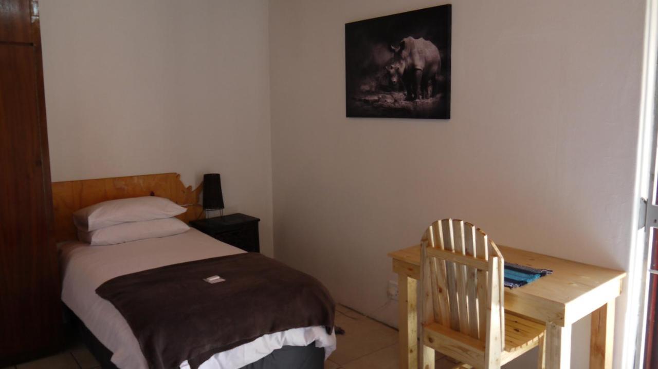 30m² 1 slaapkamer, 1 privé badkamer Appartement in Bluewater Bay Port Elizabeth Buitenkant foto